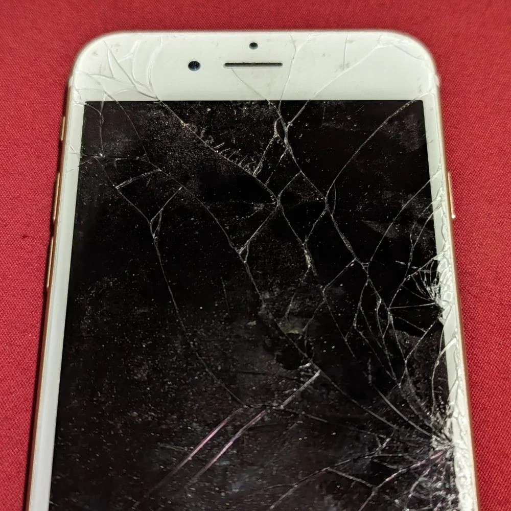 iPhone 6 (A1586) - 16 GB #15 (For parts)***